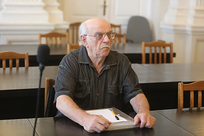 Ieškinio prislėgtas Petras Dimša pasipiktino, kad teisėjai jį laiko turtuoliu: „Filmuojuos iš idėjos!“