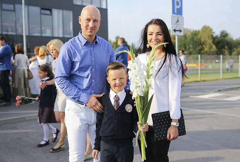 Milisandra ir Algirdas Radzevičiai su sūnumi Roku