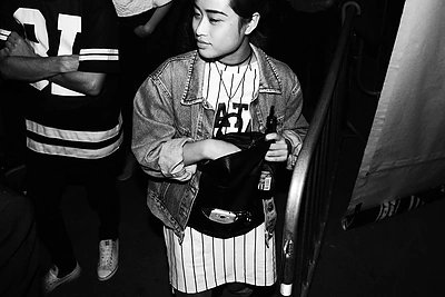 „Glass Animals“ koncerto publika