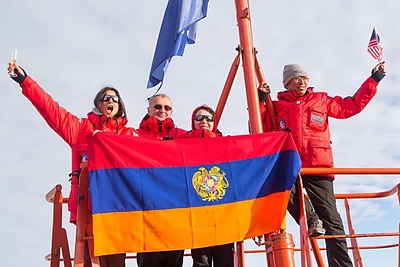 Asmik Grigorian medaus mėnuo Šiaurės ašigalyje