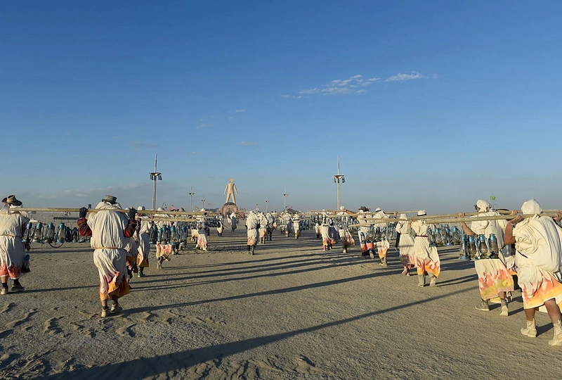 Festivalis „Burning man“ Nevados dykumoje