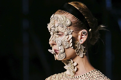 Užburiančiame „Givenchy“ mados spektaklyje Niujorke podiumu žengė ir lietuvės