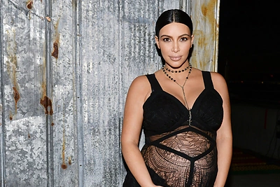 Kim Kardashian paviešino karštą fotosesiją, darytą jos nėštumo pradžioje