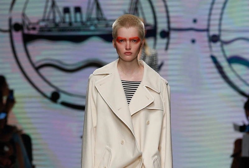 „Max Mara“ 2016 m. pavasario-vasaros kolekcijos modelis