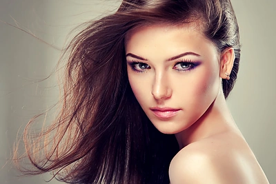 Viena įdomiausių rudens makiažo idėjų – „ombre“ lūpos