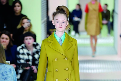 „Prada“ 2015-2016 m. rudens-žiemos kolekcijos modelis