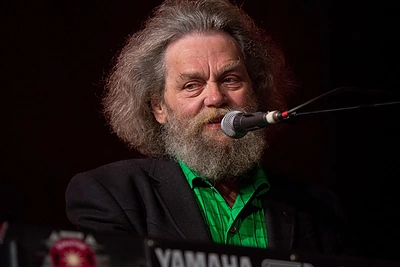 Prie paramos koncertų, skirtų sunkiai sergančiam Andriui Kulikauskui, prisideda ir muzikos leidybos įmonė