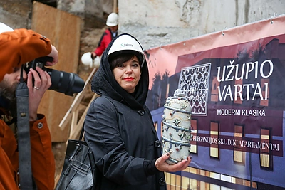 Pirmoji Nomedos Marčėnaitės kurta kapsulė įkasta Užupyje