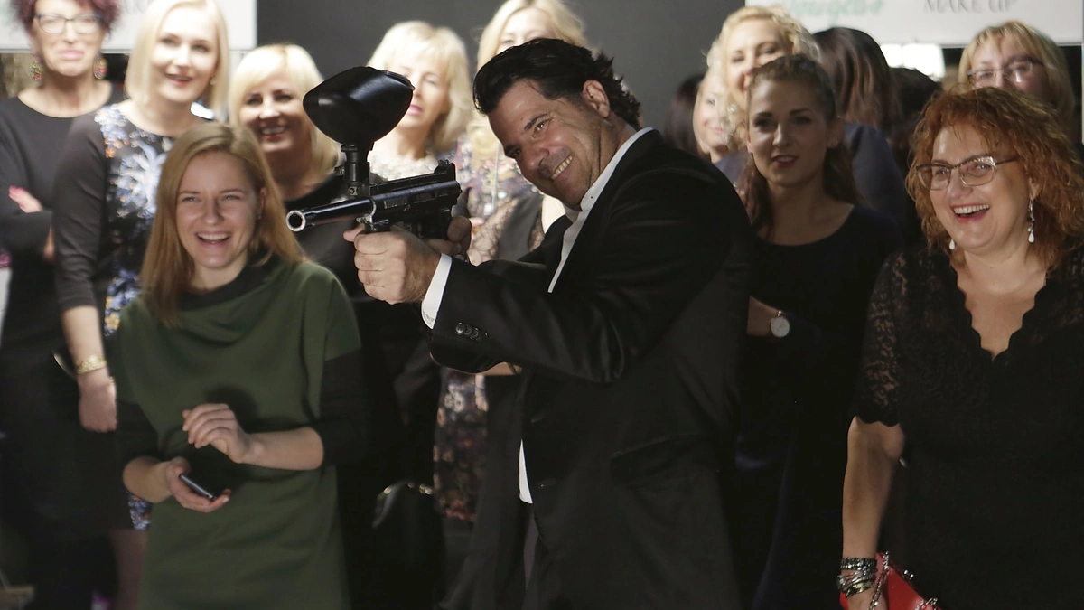 Thomas Grueters ir vakarėlio linksmybės