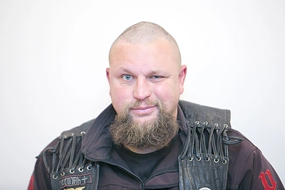 Teisiamas baikeris smogė Ruslanui Kirilkinui į skaudžiausią vietą: „Užtaisiau sūnų ir jis gimė!“