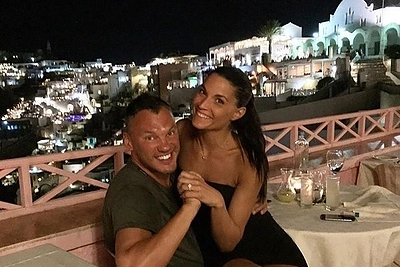 Šarūnas Jasikevičius pasipiršo savo vaikų motinai Annai Doukai