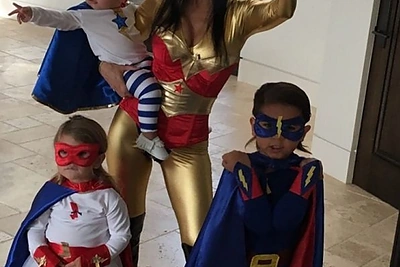 Kourtney Kardashian su vaikais Masonu, Penelope ir Reignu