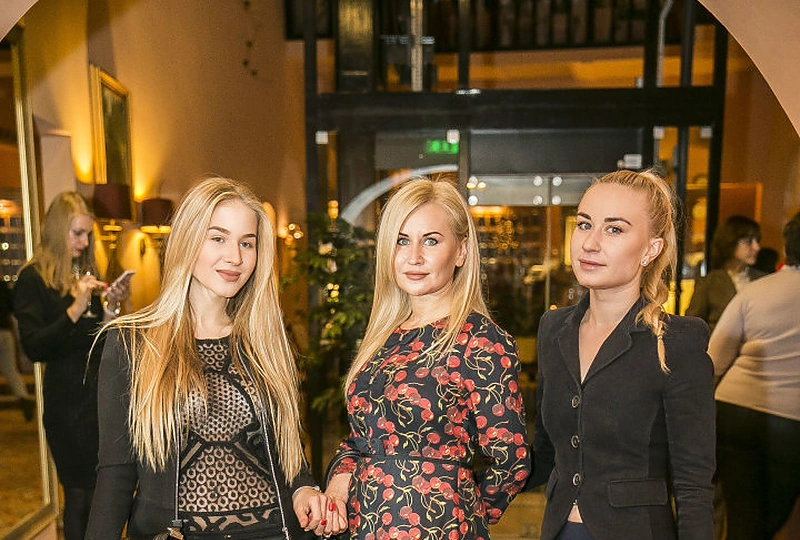 Milita Daikerytė su mama Sonata ir seserimi Silvija