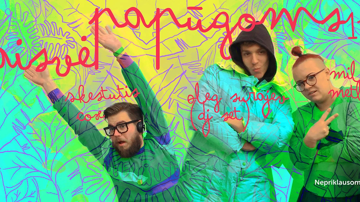 Olegas Šurajevas (centre)