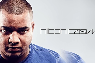 Prieš „Sel“ koncertą Kaune publiką „apšildys“ britų didžėjus Hiltonas Caswellas