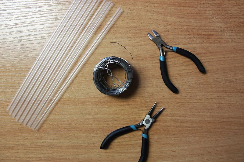 Kalėdinių dekoracijų gamyba.