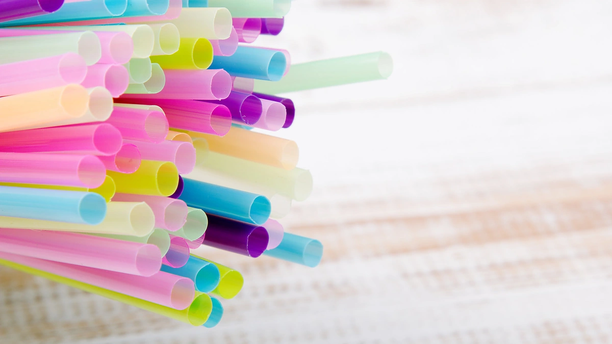 Šiaudeliai gėrimui.