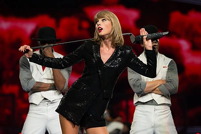 „Forbes“: daugiausia uždirbanti garsenybė – Taylor Swift