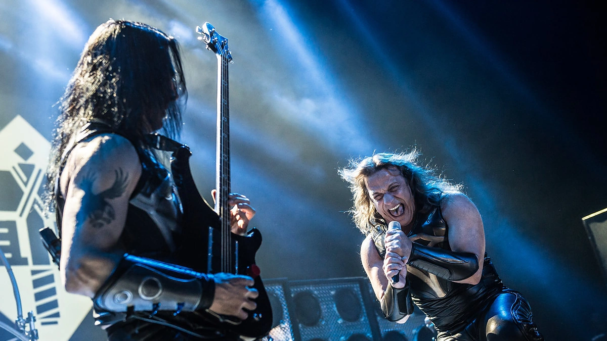 „Manowar“