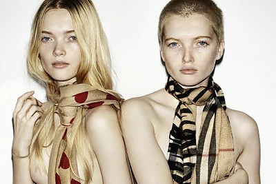 „Burberry“ 2016 m. pavasario-vasaros reklaminė kampanija