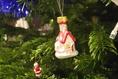 Deivio ir Renatos Norvilų Kalėdų eglės papuošimai