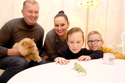 Inga ir Darius Budriai su sūnumis