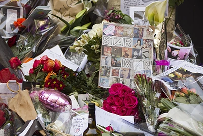 Gerbėjai atsisveikina su Davidu Bowie