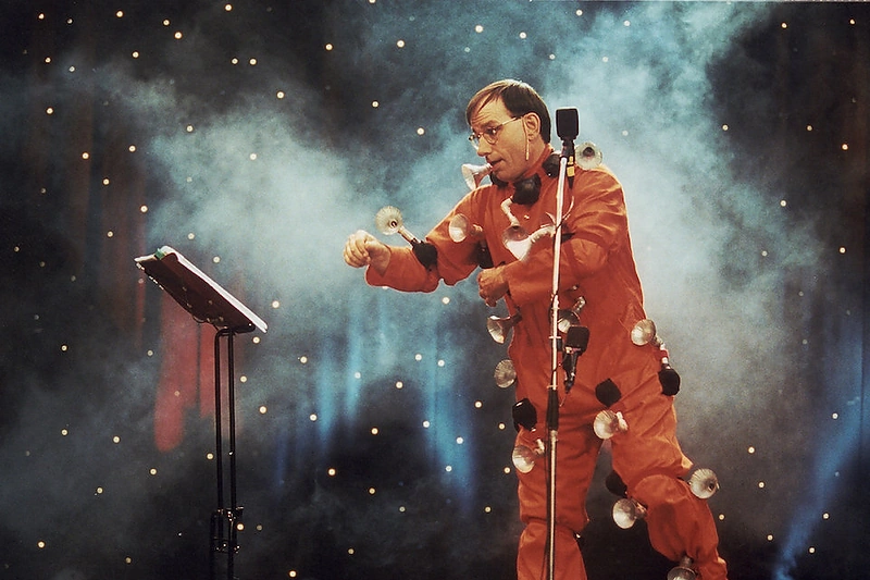 Į Vilnių atvykstantis milijardus juokinantis Michelis Lauzière sunkiai ištaria Lietuvos vardą