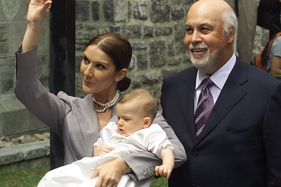Celine Dion ir Rene Angelilis per sūnaus Rene-Charleso krikštynas (2001 m.) / „Reuters“/„Scanpix“ nuotr.