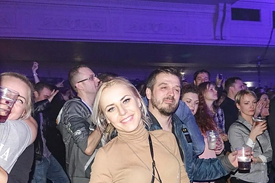 SEL koncerto Londone akimirka