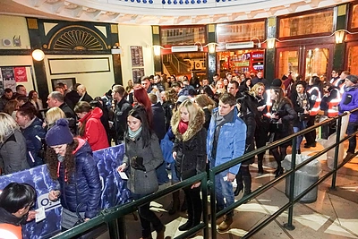 SEL koncerto Londone akimirka