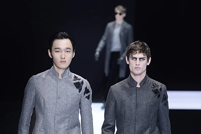 „Emporio Armani“ 2016 m. rudens-žiemos kolekcijos modelis