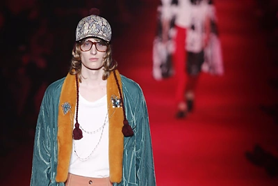 „Gucci“ 2016 m. rudens-žiemos kolekcijos modelis
