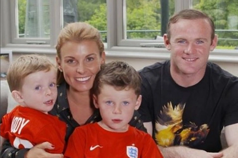 Ketvirtojo vaiko besilaukiančią žmoną išdavęs Wayne'as Rooney bijo, kad jo santuoka – baigta
