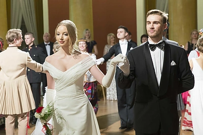 Vilniuje atgimė Vienos pokylis: išsipustę džentelmenai ir damos ne tik šoko, bet ir aukojo