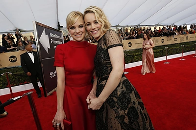 Anna Faris ir Rachel McAdams