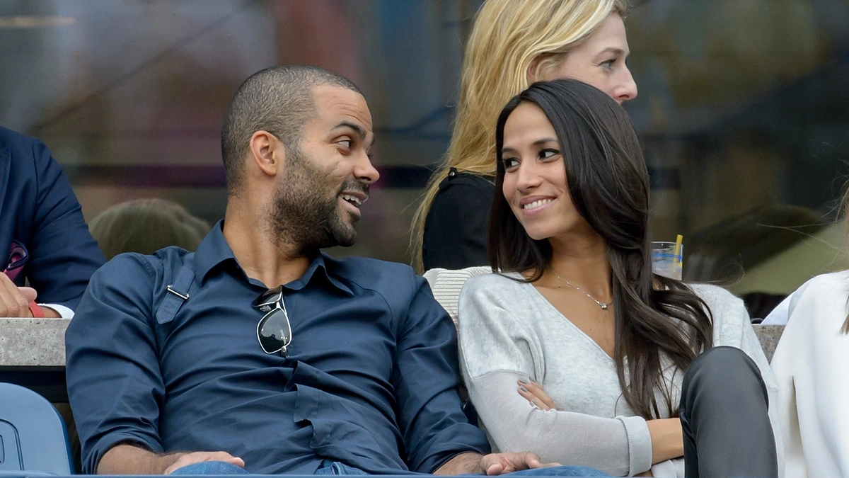 Tony Parkeris su Axelle Francine