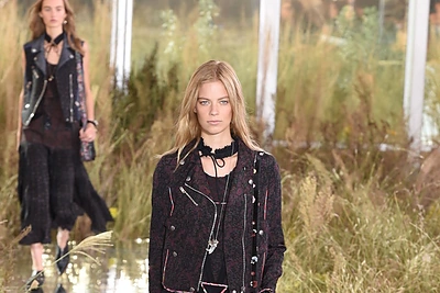 „Coach“ 2016 m. pavasario-vasaros kolekcijos modelis