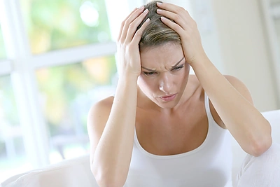 9 hormonų disbalanso ženklai, kuriuos ignoruoja daugelis moterų