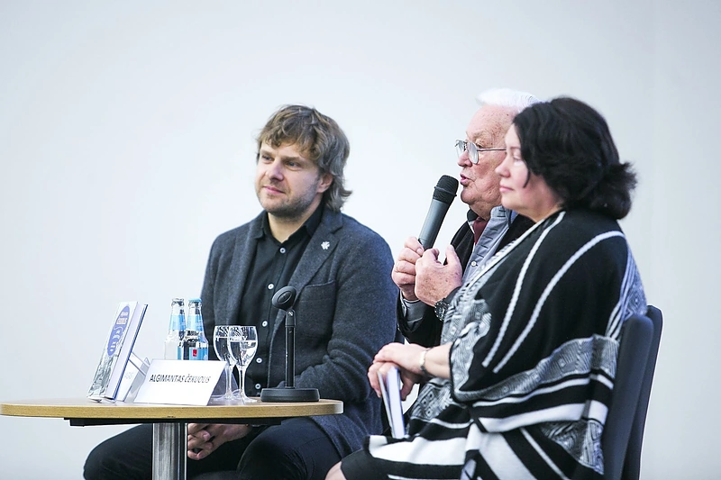 Algimanto Čekuolio knygos pristatymo akimirka