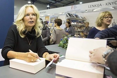 Lucinda Riley