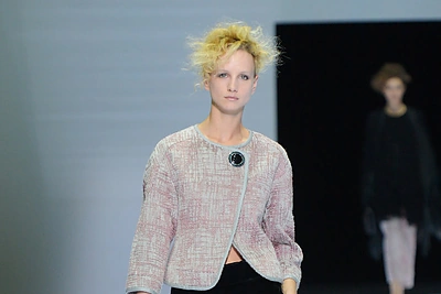 „Giorgio Armani“ 2016 m. rudens-žiemos kolekcijos modelis