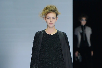 „Giorgio Armani“ 2016 m. rudens-žiemos kolekcijos modelis
