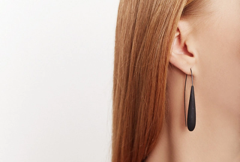 Papuošalai iš „Julia Janus“ kolekcijos „Ramybė“