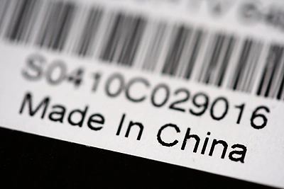 Kaip nuo įvairių paviršių nuvalyti etikečių klijus: 15 efektyvių būdų