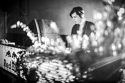 Klube „Opium“ – triskart geriausiu pasaulyje pripažintas didžėjus Dixon