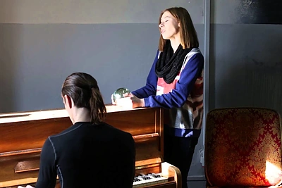 Išgirskite: merginų iš vaikų namų grupė „Altruistės“ gyvai perdainavo žinomiausias dainas