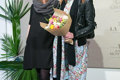 Laura Vagonė (dešinėje)