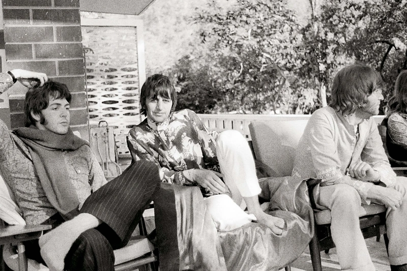 Paulas McCartney, Ringo Starras ir Johnas Lennonas Indijoje (1968 m.)