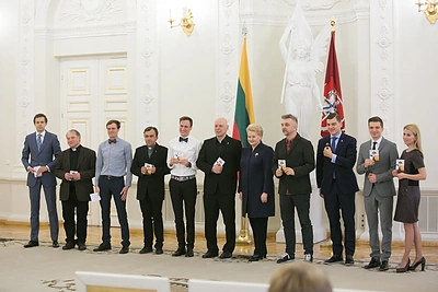 Garsūs žmonės tapo Dalios Grybauskaitės akcijos „Už saugią Lietuvą“ ambasadoriais